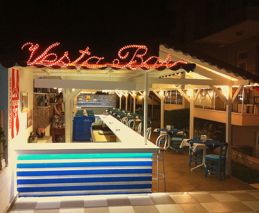 Vesta Hotel Side Exteriér fotografie
